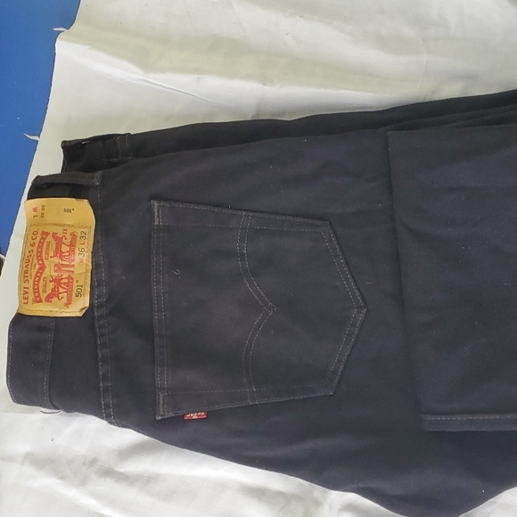 Levi's black denim button fly 501 jeans sz36x32 - Picture 3 of 4